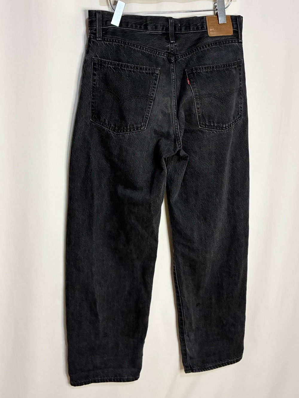 Levi’s Baggy Dad Jeans - Picture 3 of 7